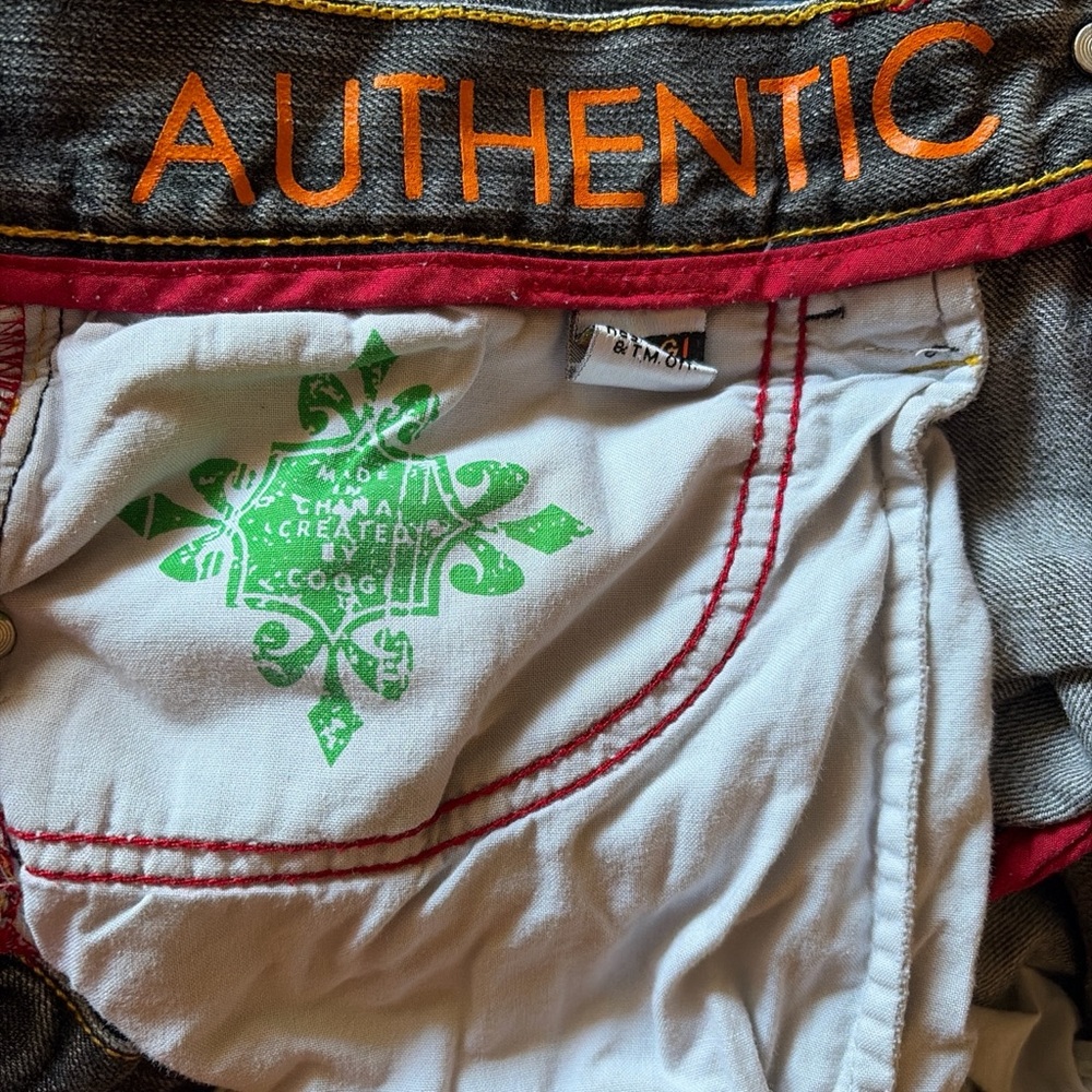 COOGI Y2K Vintage Authentic Black Denim Shorts with Multicolor Stitching Sz 36W - Picture 3 of 8